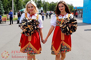 На чемпионате. Сарафаны «Оленька» хохлома