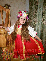 Прелестная Нелли в венке "Весна" и сарафанчике "Полина". (Красноярский край, Емельяново)