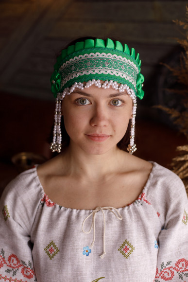 Кокошник "ИННА" зелёный-серебряный Кокошник "ИННА" зелёный-серебряный