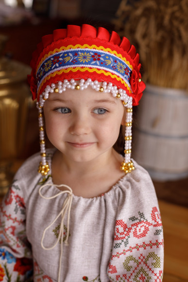 Кокошник "ИННА" красный-разноцветный